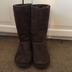UGG classic tall brown